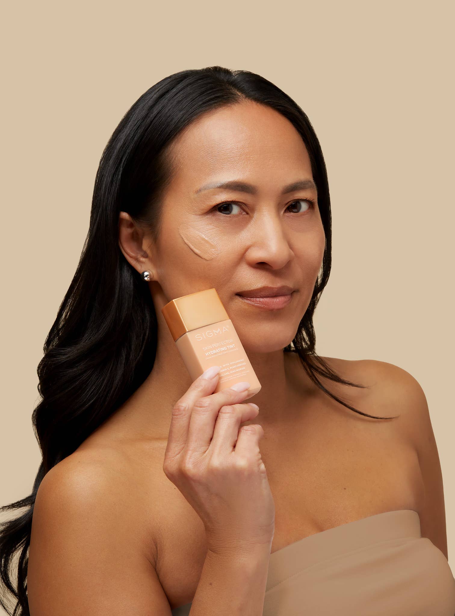 SIGMA Skin Perfector Tinted Moisturizer - 4
